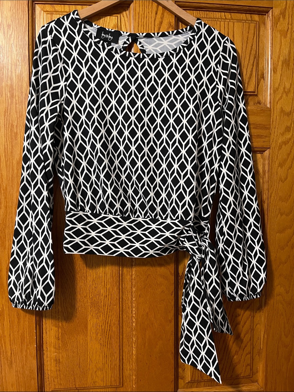 by & by Black and White Geometric Tie-Waist Blouse